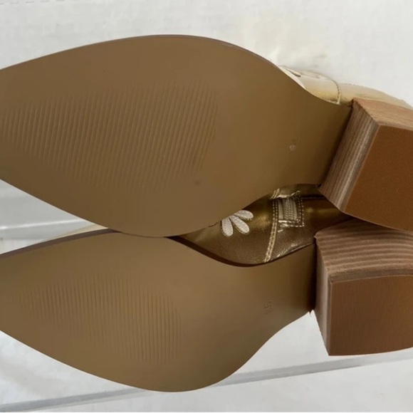 Betsey Johnson Gold Western Ankle Boots with Pink Daisy Accents - Picture 6 of 7